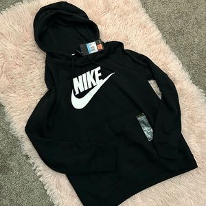 nike standard fit hoodie